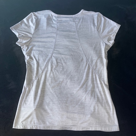 Reebok - Picture 2 of 2